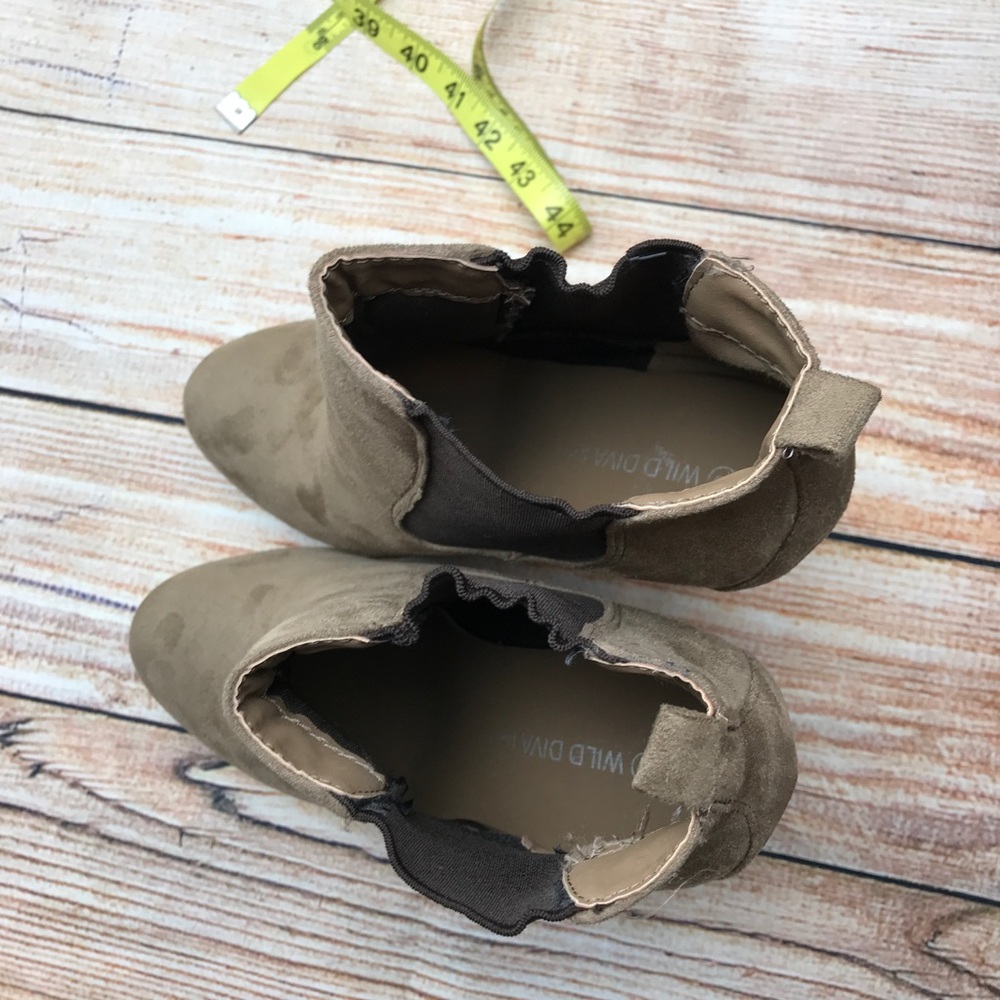 Beige booties - Picture 6 of 6